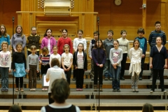 eneklo_ifjusag_2013_aprilis_10_14ora_12