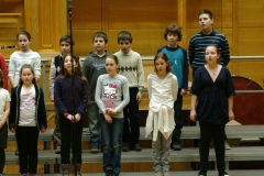 eneklo_ifjusag_2013_aprilis_10_14ora_13