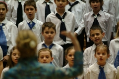 eneklo_ifjusag_2013_aprilis_10_14ora_184