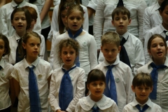 eneklo_ifjusag_2013_aprilis_10_14ora_185
