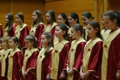 eneklo_ifjusag_2013_aprilis_10_14ora_20