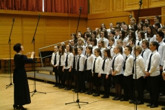 eneklo_ifjusag_2013_aprilis_10_16ora_12