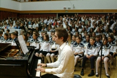 eneklo_ifjusag_2013_aprilis_10_16ora_131