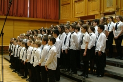 eneklo_ifjusag_2013_aprilis_10_16ora_15
