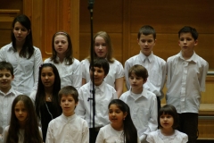 eneklo_ifjusag_2013_aprilis_10_16ora_60