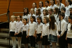 eneklo_ifjusag_2013_aprilis_10_16ora_70