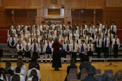 eneklo_ifjusag_2013_aprilis_9_10