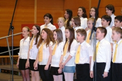 eneklo_ifjusag_2013_aprilis_9_108