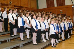 eneklo_ifjusag_2013_aprilis_9_12