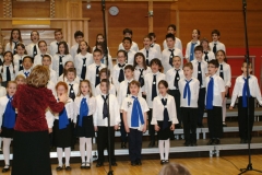 eneklo_ifjusag_2013_aprilis_9_19