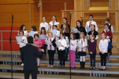 eneklo_ifjusag_2013_aprilis_9_3