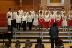 eneklo_ifjusag_2013_aprilis_9_51