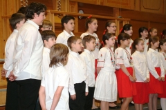 eneklo_ifjusag_2013_aprilis_9_57
