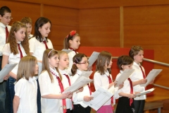 eneklo_ifjusag_2013_aprilis_9_81